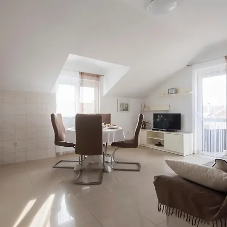With Parking Spaces - 5816 Apartment