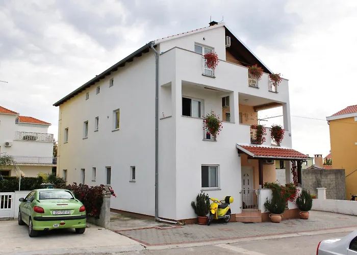 With Parking Spaces - 5816 Apartman *