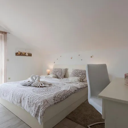 With Parking Spaces - 5816