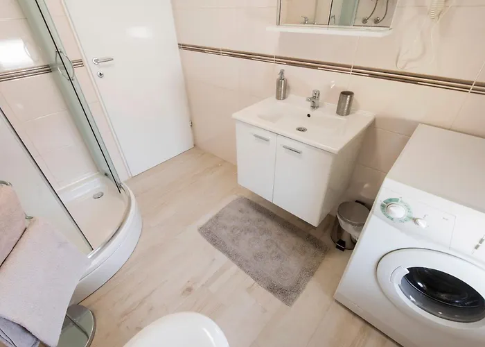 Apartamento With Parking Spaces - 5816 *